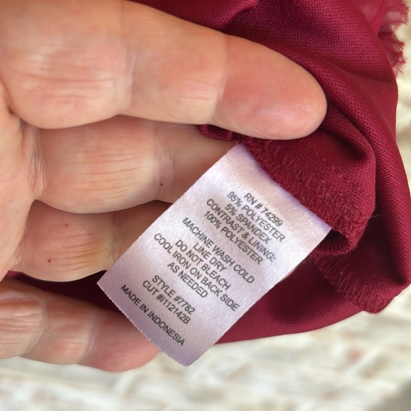 Enfocus Studio Wine one Shoulder Rosette Party Dress - Picture 9 of 10